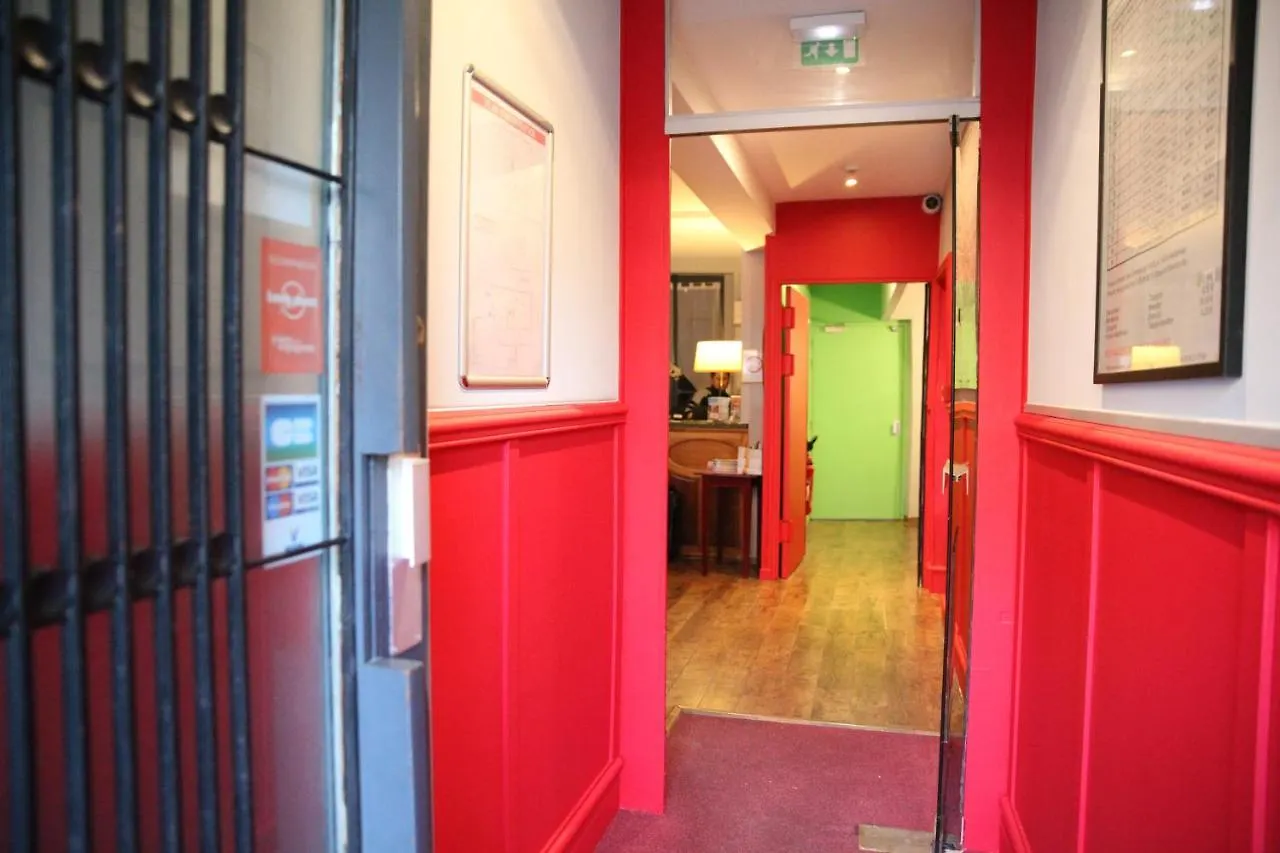 **  Arnaud Bernard Hotel Toulouse France